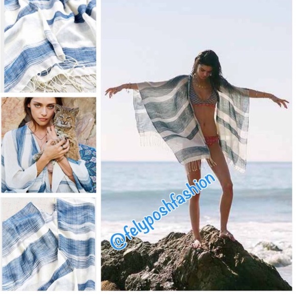 Urban Outfitters Stripe Open Poncho with Fringe - Picture 1 of 1
