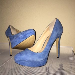 Jessica Simpson pumps