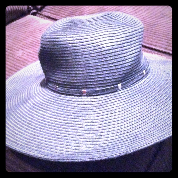 NWT Nine West packable hat