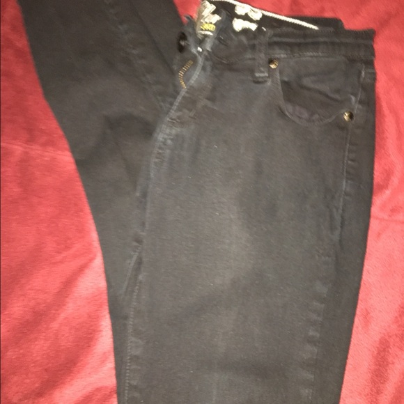 Skinny jeans