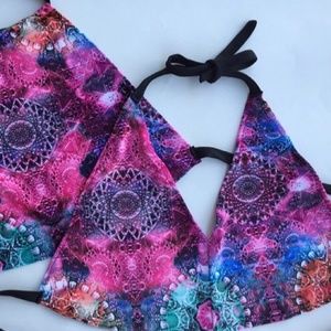 Festival v neck halter crop top