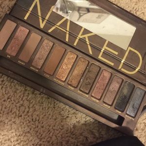 Naked eyeshadow