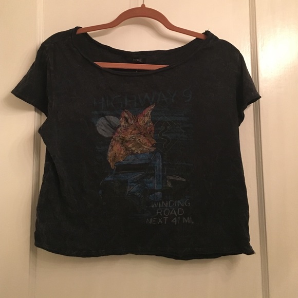 Graphic tee crop top