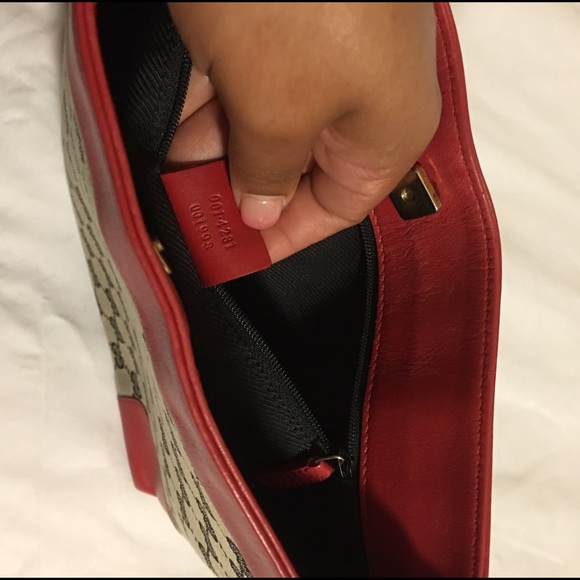 🚫🚫 SOLD🚫🚫🚫Authentic Gucci tote - Picture 3 of 4