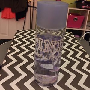 Sweet and flirty body spray