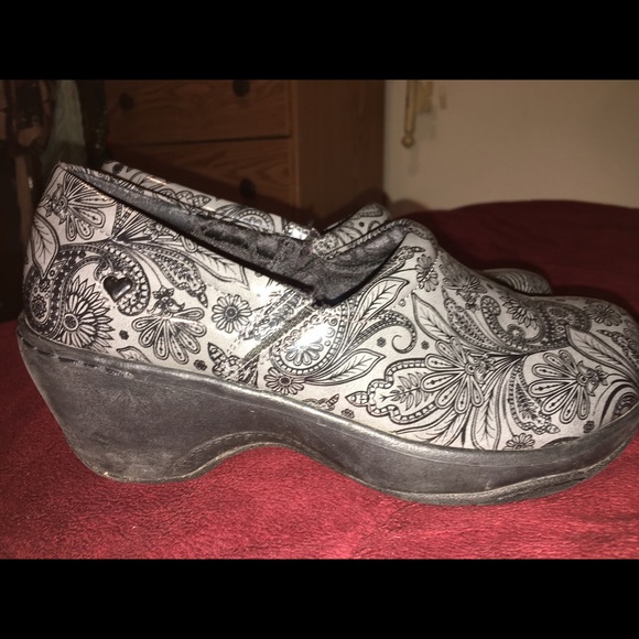 Nurse Mates Clogs/Shoes