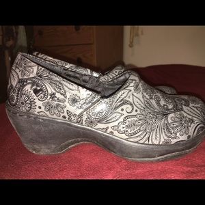 Nurse Mates Clogs/Shoes