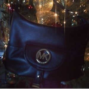 Micheal kors black purse
