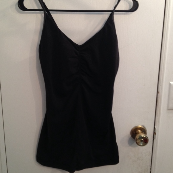 Black lululemon top size 6