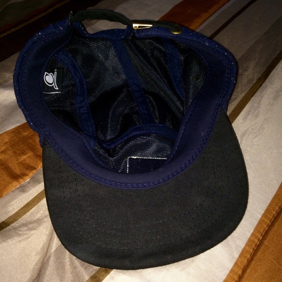 Chuck 5 Panel Hat - Picture 3 of 4