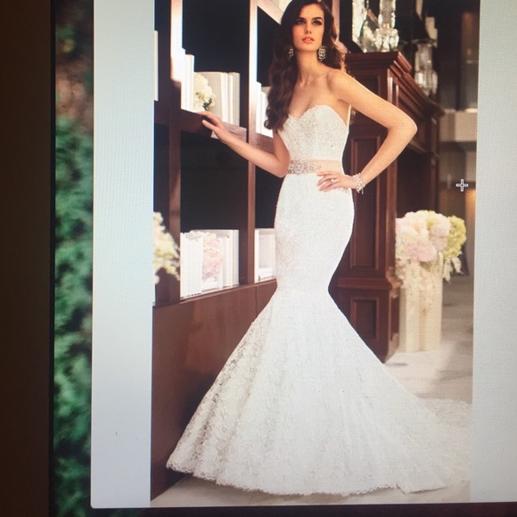 Essense of Australia Bling Wedding Gown D1521.