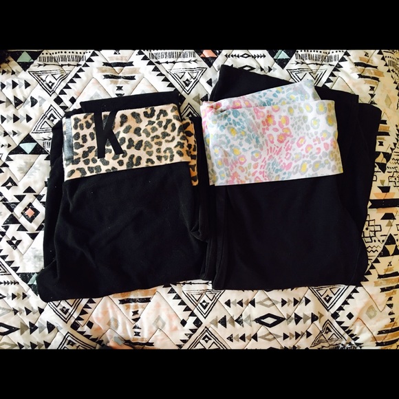 ❌SOLD ❌Bundle of 2 VS PINK yoga pants