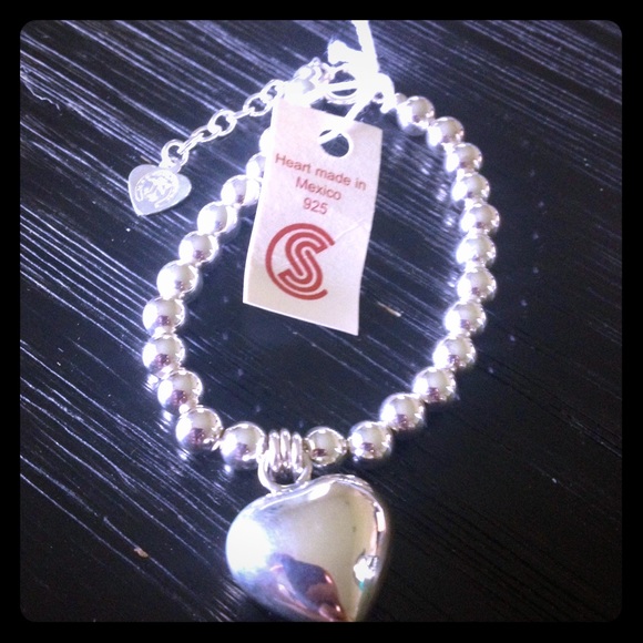 NWT Silver heart charm bracelet!