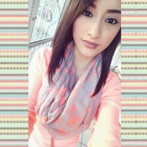 Meet your Posher, Zaira