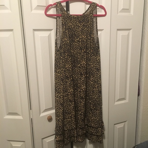 Adorable leopard print plus size dress