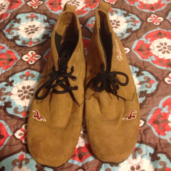 Hollister Shoes