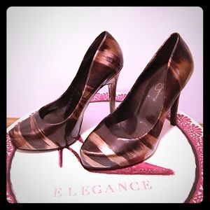Reduced Jessica Simpson Patent  Multi Pumps S7