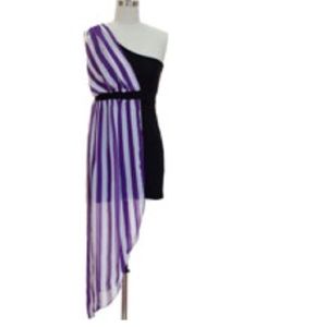 Asymmetrical sleeveless high-low dress (modeled)!!