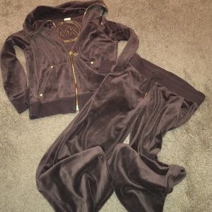 Michael Kors Valuer Suit