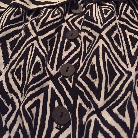 Romper - Picture 2 of 4