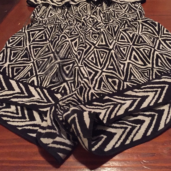 Romper - Picture 4 of 4