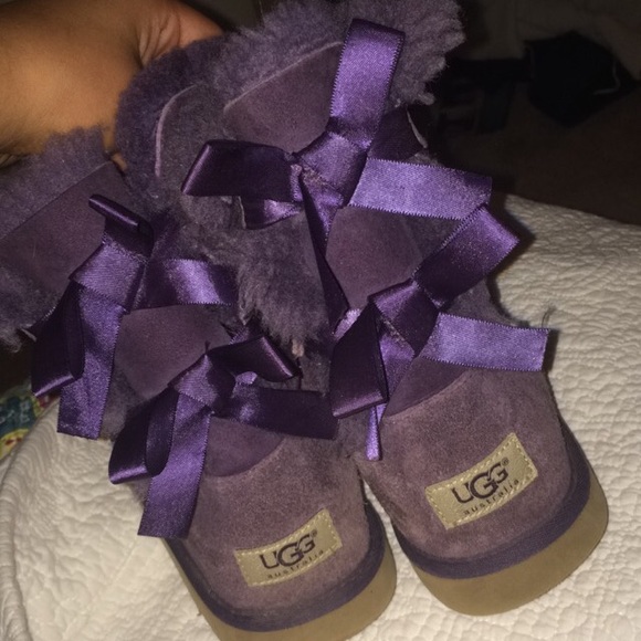 BAILEY BOW UGGS