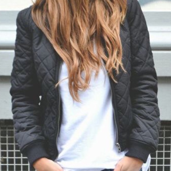 🎉HOST PICK🎉 Zara Trendy Quilted Bomber Jacket 💣