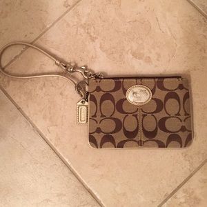 BARELY USED! Coach wristlet