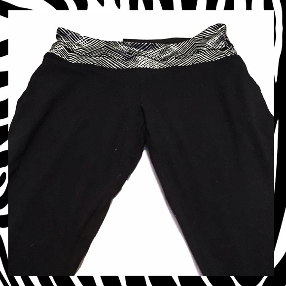 Black yoga pants new with tags!