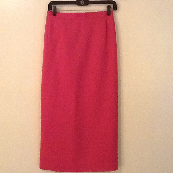 Plus Size Suit w/Skirt - Picture 3 of 4