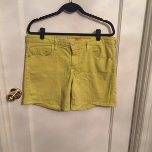Pilcro size 32 chartreuse Shorts