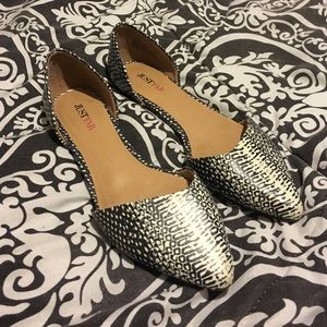 Pointy toed Reptile Print Flats