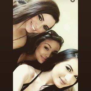 Meet your Posher, Marissa