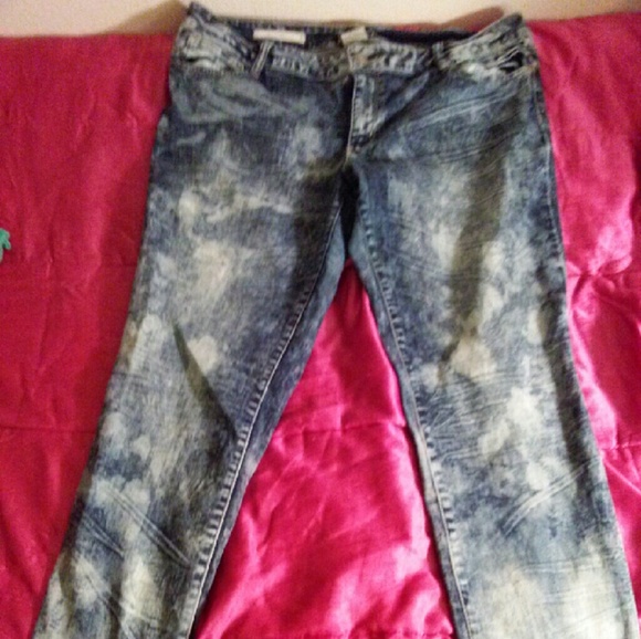 Stonewashed Skinny Jeans