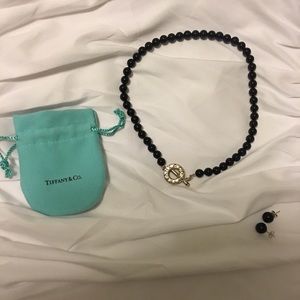 Onyx Tiffany set of necklace and earrings