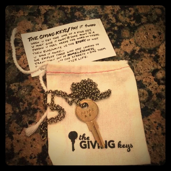 🌟The Giving Keys Grace Necklace🌟