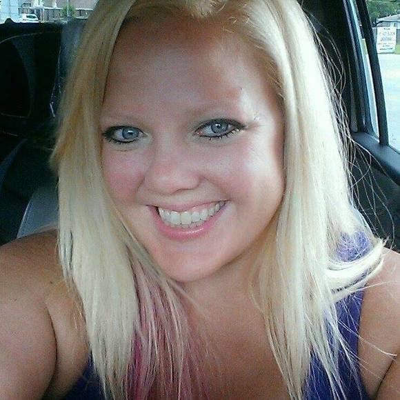 Meet your Posher, Ashley - Picture 1 of 1