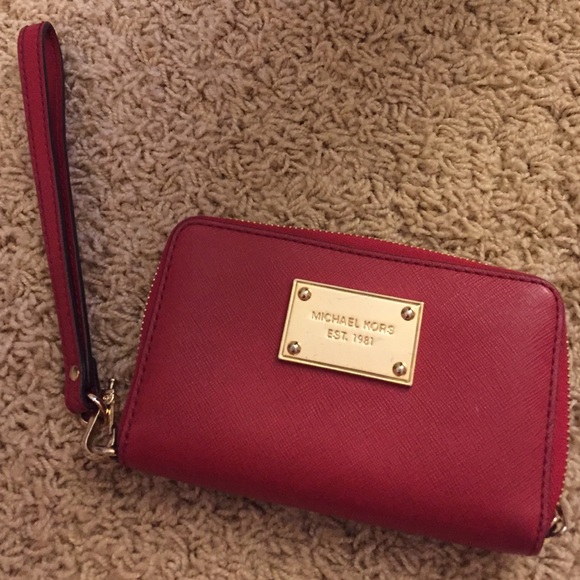 Michael Kors wristlet