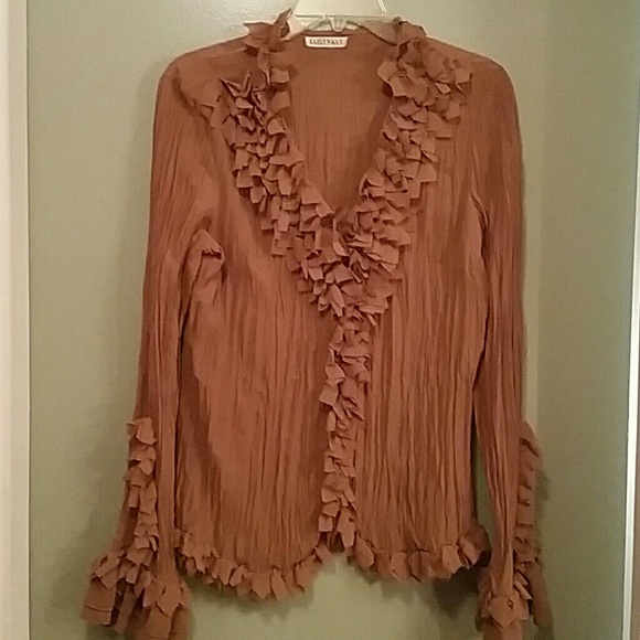 Top, Fringes around Neck & Wrist - Picture 1 of 2