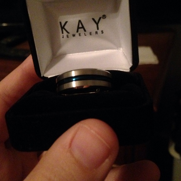 Mens size 11 ring