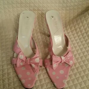 Really Cute pink and white pokadot shoes