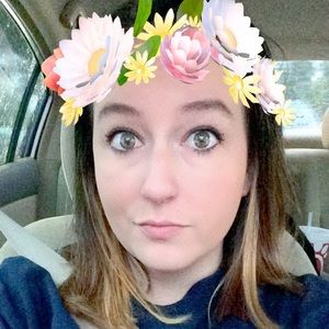 Meet your Posher, Kayla