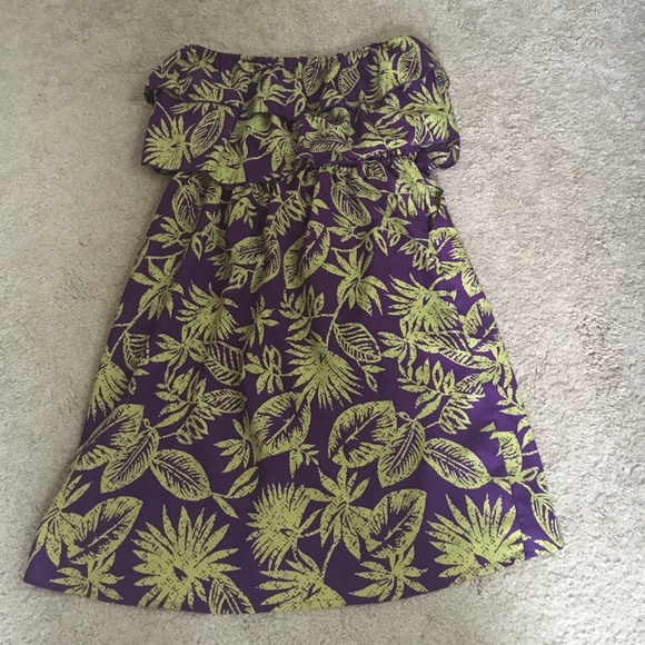 Forever 21 strapless ruffle dress