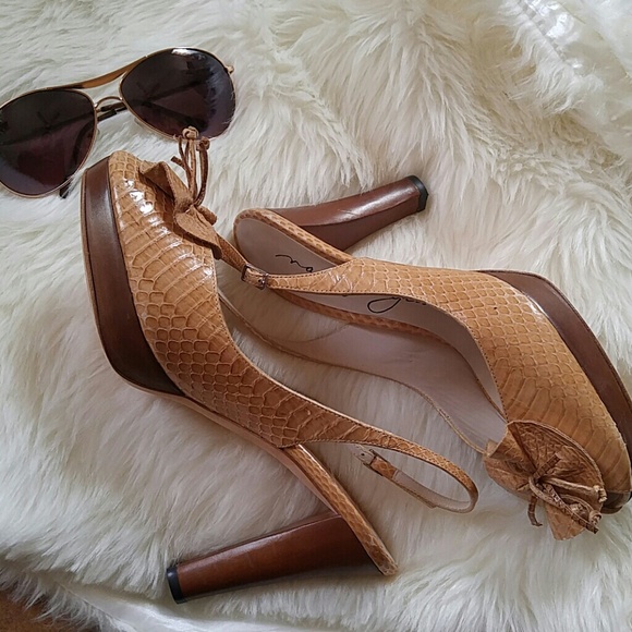 Nancy Geist Shoes - 💜Flash Sale💜 Snakeskin embossed Platforms