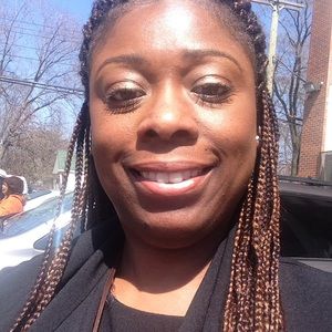 Meet your Posher, Briana