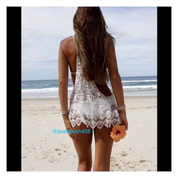 🎉HOST PICK🎉Boho Lace Crochet Cover Up/shirt - Picture 2 of 4
