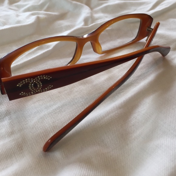 Adorable 100% authentic CHANEL frames.