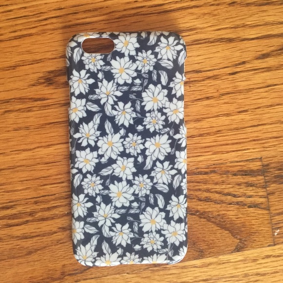 iPhone 6/6s floral phone case.