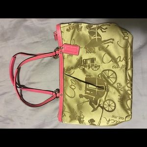 Small fabric coach purse