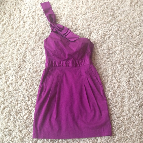 Size 4 French Connection mini cocktail dress